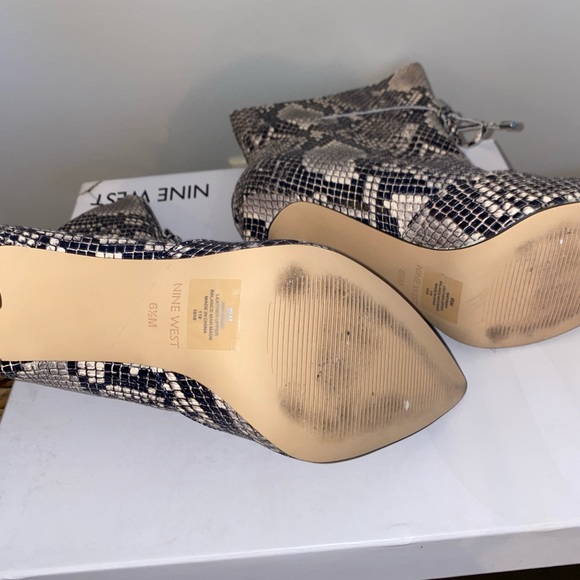 Genuine Leather Natural Snake Skin Print Nine West Tirzah Ankle Boots 6.5 - Picture 8 of 11